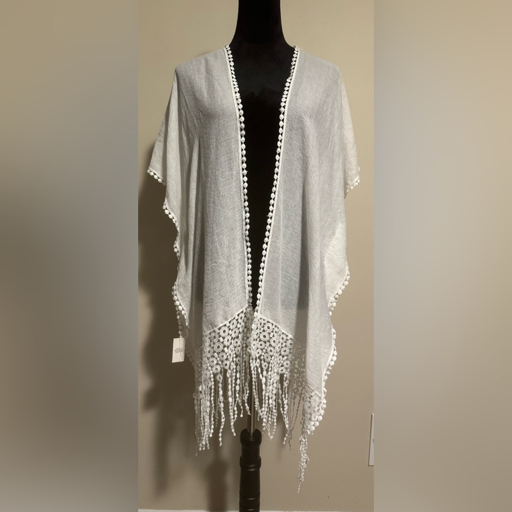 NWT White Boho Lace Crochet Back and Trim Cardigan One Size